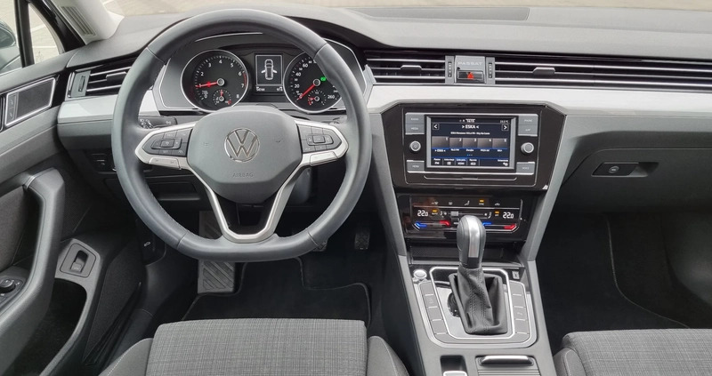 Volkswagen Passat cena 86999 przebieg: 54000, rok produkcji 2020 z Lubin małe 407